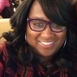 Meet your Posher, Yolanda